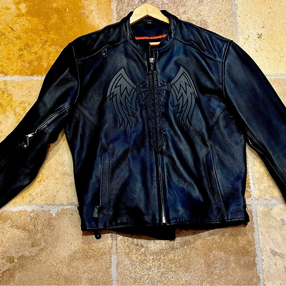 Gorgeous Men’s Leather Biker Jacket!